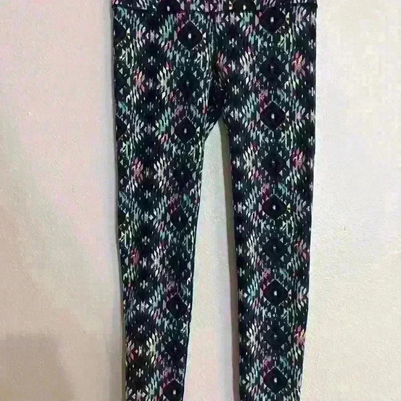 Victoria Secret VSX Sport Leggings (2 Pair) - Picture 4 of 6